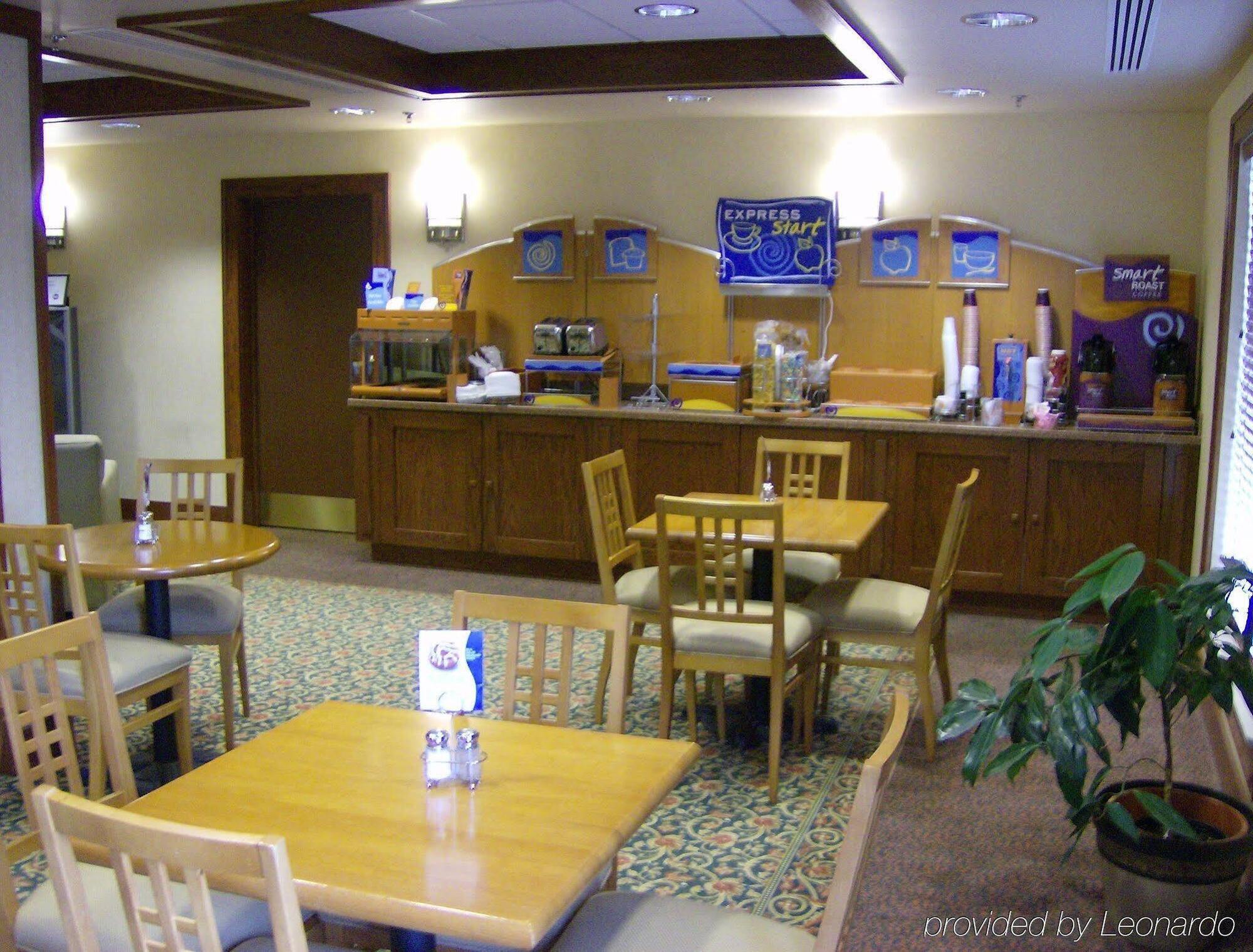 Holiday Inn Express Hotel & Suites Greenville By Ihg Екстер'єр фото