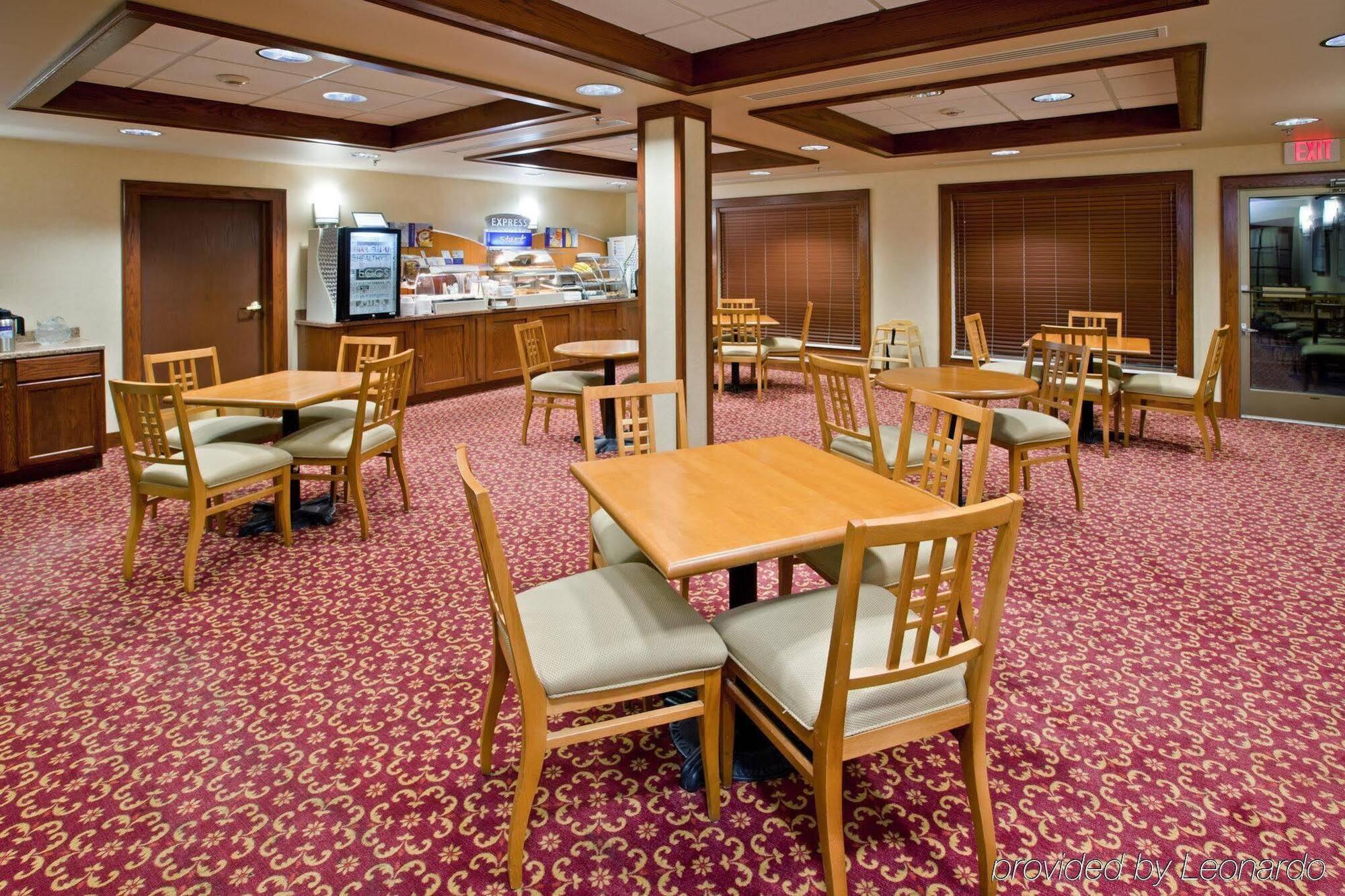Holiday Inn Express Hotel & Suites Greenville By Ihg Екстер'єр фото