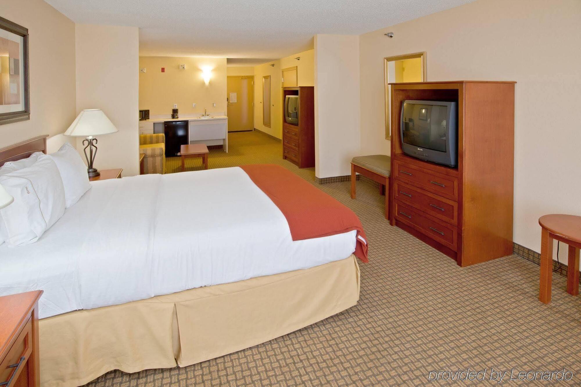 Holiday Inn Express Hotel & Suites Greenville By Ihg Екстер'єр фото
